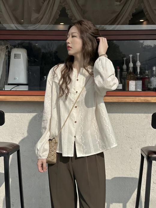 F031860早春新款法式圆领花纱重工刺绣拼接花边百搭衬衫满幅刺绣衬衫 商品图8