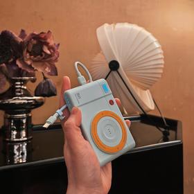 [屁侠推荐]可带上飞机高铁的充电宝 冇心CCD air 磁吸无线充移动电源 CP037/CP038 充电线挂绳二合一 9重安全保护 3C认证 