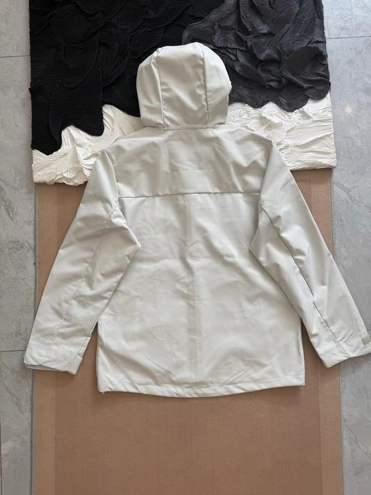 F031862轻盈不臃肿高弹透气面料连帽软壳冲锋衣外套 商品图4