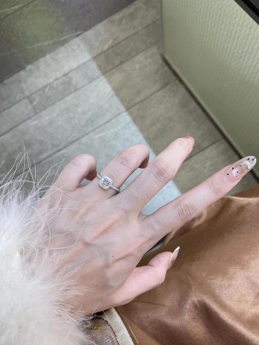 F031812没有女孩子能拒绝闪闪发亮莫桑钻小方糖戒指 商品图9