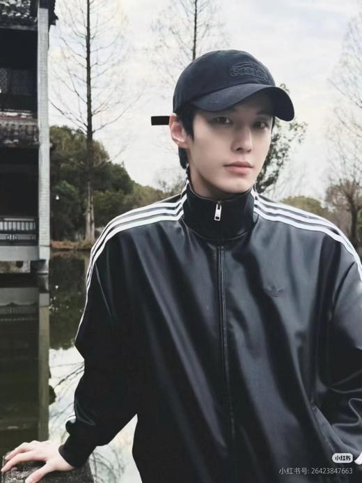 F0318109韩版仿皮立领美式复古三道杠学院风皮衣夹克外套 商品图9