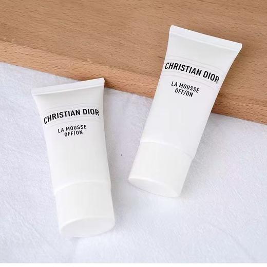 【五支更划算】Dior迪奥 新版睡莲净澈舒缓泡沫洗面奶小样30ml 商品图2