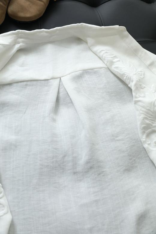 白衬衫穿出自由恣意腔调【重工浮雕刺绣人棉衬衫】 商品图14