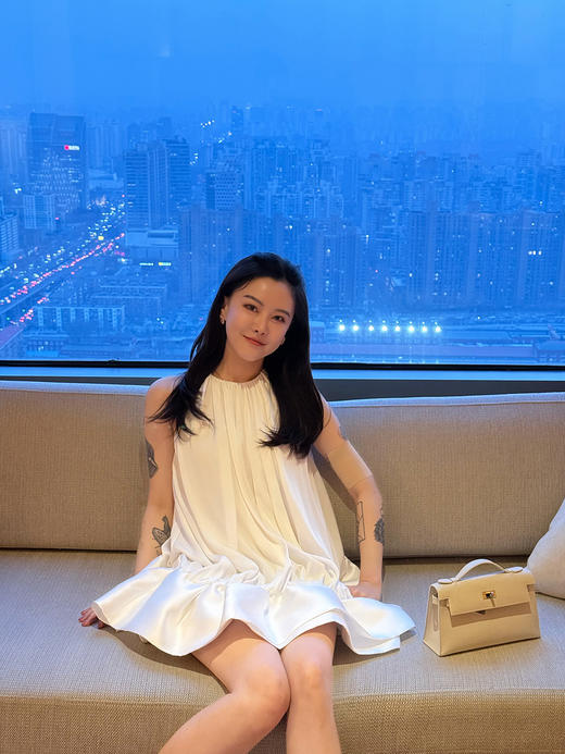 DUO智仙生 黑标 铂金女孩 像郁金香一样盛开贵气褶皱连衣裙 商品图4