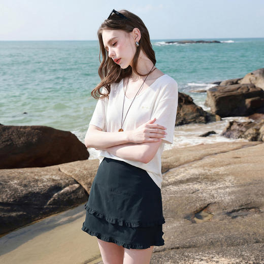 三彩2026夏季新款休闲纯色V领小白T恤宽松落肩短袖套头衫上衣M 商品图1