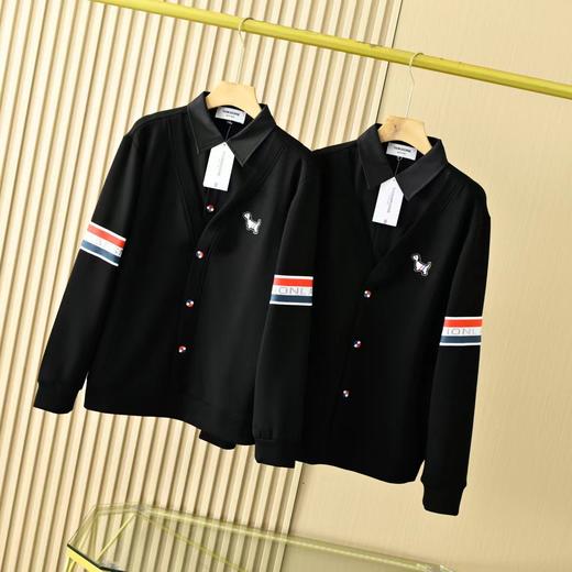 F031866冬季假两件加厚胸前小狗织带红白蓝套头卫衣 商品图1