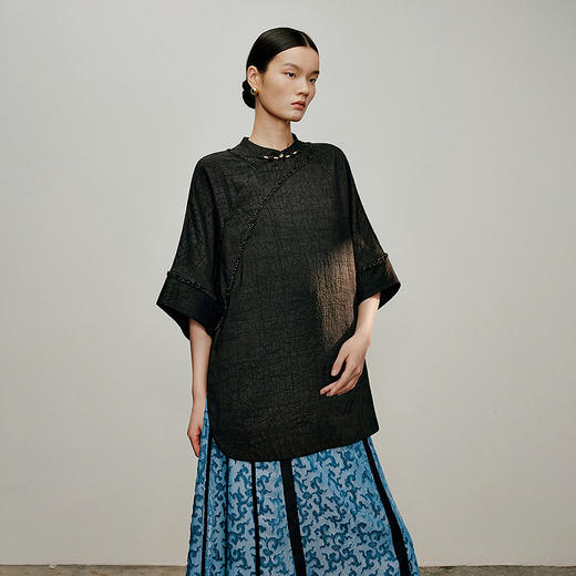 【林栖设计小店】风软流光|手工盘扣香云纱改良氅衣2026夏新款衬衣1962063 商品图0