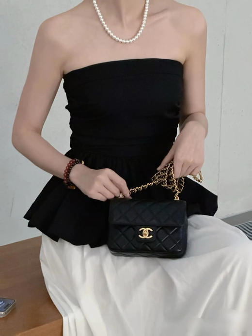 CHANEL 22B 黑金 珐琅 方胖子 羊皮 斜挎包 商品图3