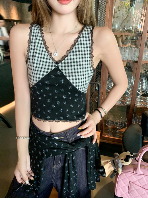 <曾小咸推荐>3.21现货秒杀 ！微信超特价！拼接小碎花开衫+吊带套装 日常199.99 立减120 秒杀79.99！！ 商品图9