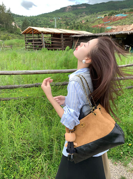 <曾小咸推荐>3.19现货秒杀 ！微信超特价！韩系纯色V领毛织背心 日常129.99 立减70 秒杀59.99！！ 蓝白条纹衬衫 秒杀89.99！卡其色中长款风衣 秒杀169.99！！ 商品图7