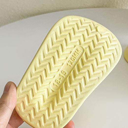 娃的春夏日刚需洞洞鞋！！1双仅19.9单只仅约44g一体成型【M11 软底沙滩凉鞋】一双鞋=拖鞋+凉鞋，孩子穿上就不想脱~ 商品图5