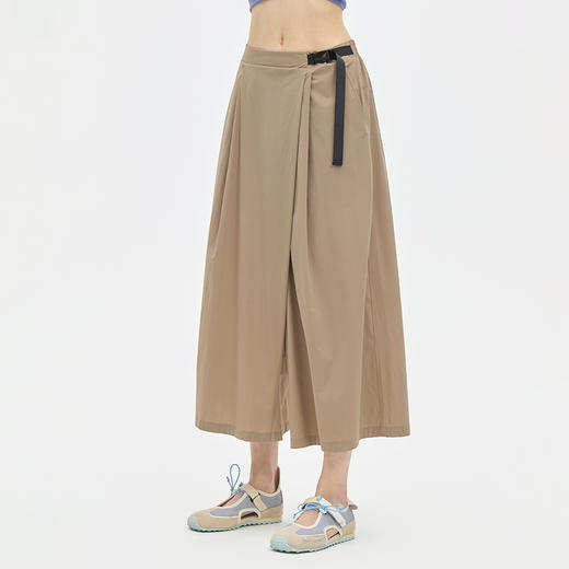 Leorrey/乐拉立体剪裁垂顺女春夏机能风运动休闲穿搭直筒裤七分裤KZ4395 商品图1