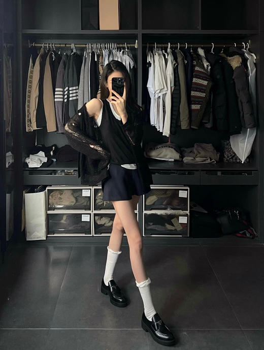 普拉达 乐福鞋系列的两款 款1⃣️经典一脚蹬 款2⃣️厚底一脚蹬 商品图1