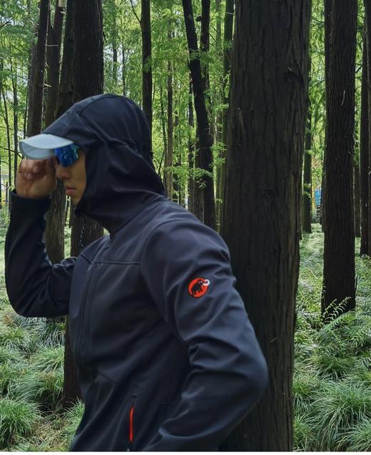 点此购买 猛犸象Ultimate VIII红标八代男士户外GTX防风软壳夹克 yw 342667 商品图5