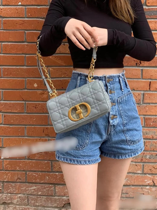 Dior CARO 灰蓝色 菱格 小号 牛皮 斜挎包 商品图4