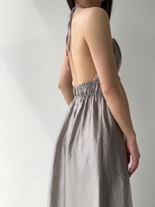 SIJIA｜SS2628 银灰⾦属环挂脖连⾐裙 商品图6