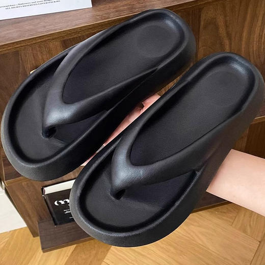 【2620超软马卡龙人字拖】✅  一体成型设计，鞋带久穿不易断 ✅   软弹EVA材质，轻若无物，防水耐脏 ✅   防滑效果好，加厚4cm，显高显瘦 商品图2