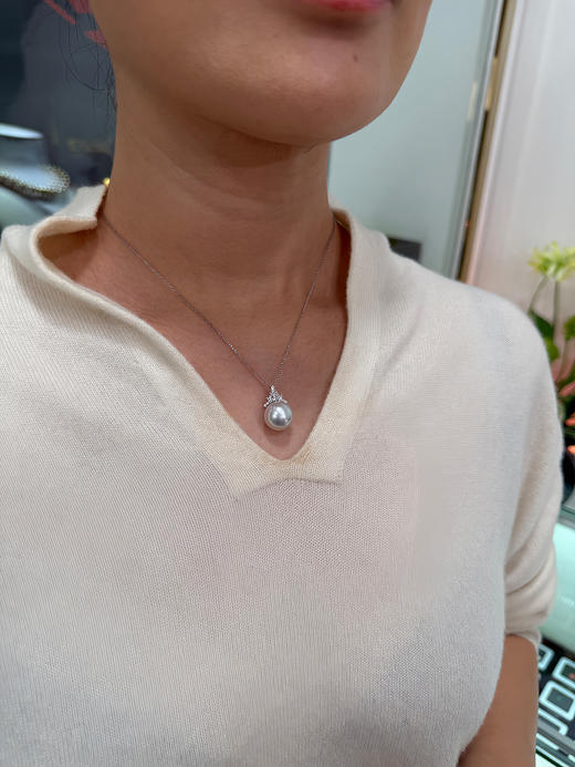 【挚友限定】冰雪皇冠-18K金钻石澳白珍珠吊坠 13-14mm 商品图1