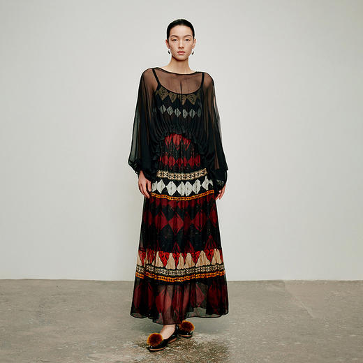 【林栖设计小店】手工钉珠|百搭多色桑蚕丝花边轻盈飘逸2026夏新款真丝衫1962168 商品图4