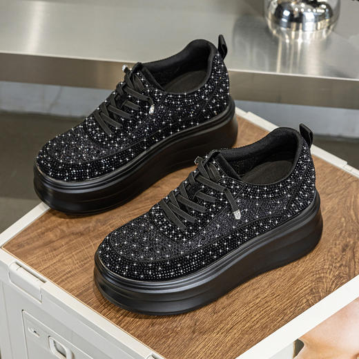 小白鞋镂空圆头板鞋水钻透气厚底内增高休闲软底单鞋AM1327 商品图3