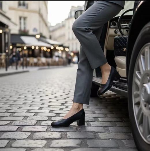 香奈儿 中古方头粗跟鞋中跟鞋 商品图2