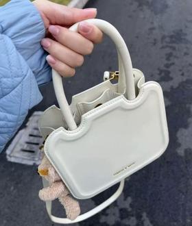 纯元！ Z品单！这只奶乎乎的 小ck饼干包太好看了！