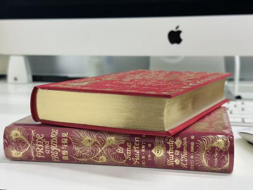 《傲慢与偏见》纪念版，完整复刻1894年传奇孔雀版装帧 商品图3