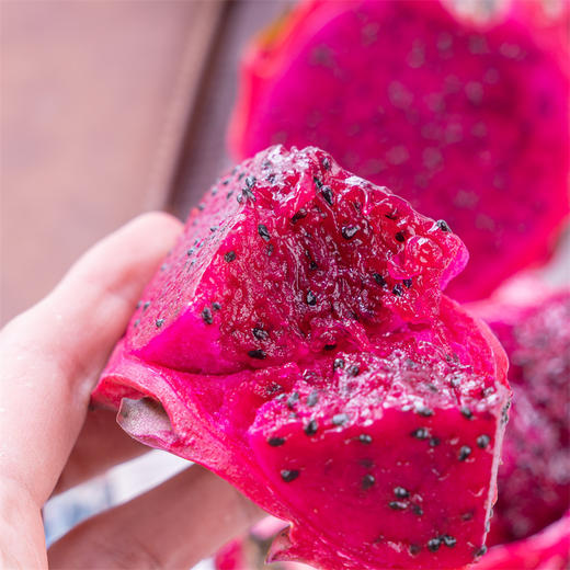 【海南红心火龙果】皮薄肉厚汁水多，可食率高 商品图3