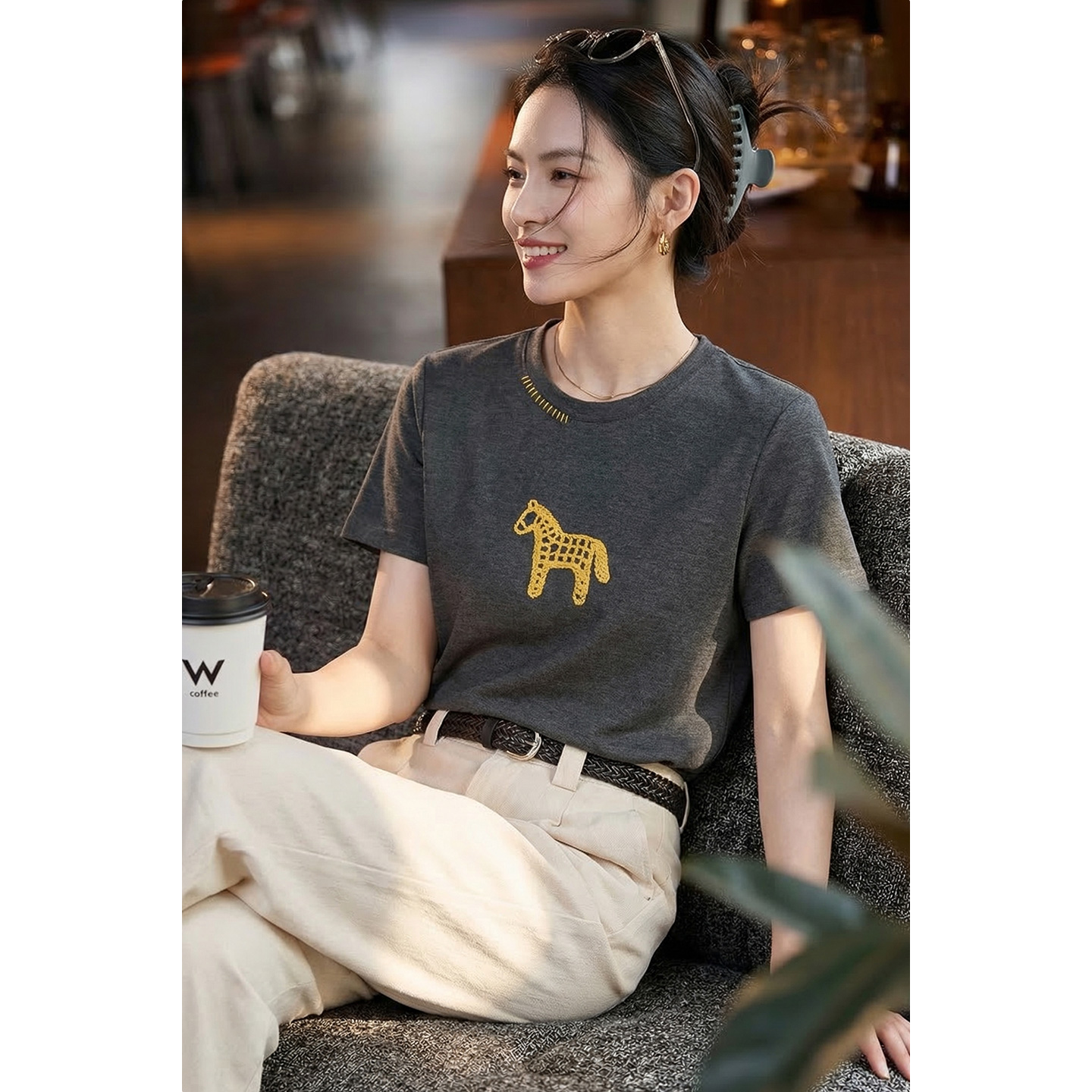 【预售10天】马年氛围感 米思阳2026春夏新款精棉刺绣趣味小马圆领韩版减龄短袖T恤1113/1154