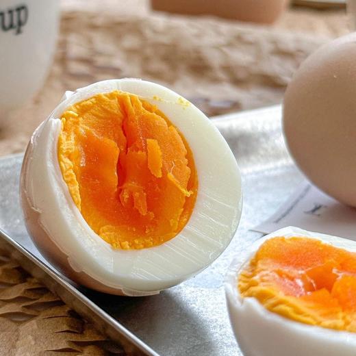 【斌哥优选】九华山散养土鸡蛋。蛋白有弹性，蛋黄软。吃五谷长大，0抗生素，0激素。比普通鸡蛋小一点。冷藏保存。 商品图4