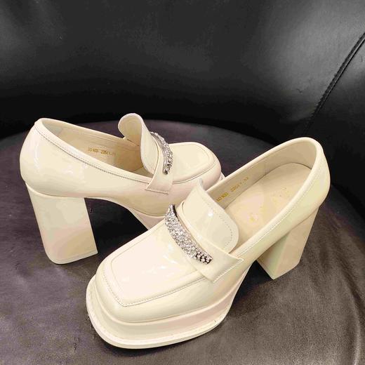 LFGJ X0103时尚中粗跟女鞋 商品图4