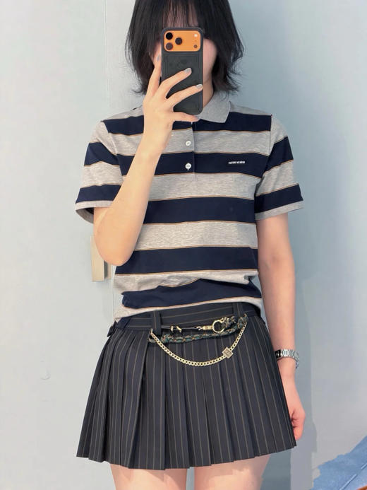【非质量问题不退换】MiuMiu 26早春新款条纹短袖（XHH） 商品图2