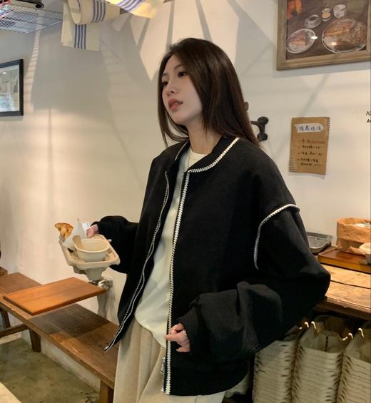 老米优品🎈开春情侣穿搭封神款🍃《美式小香风情侣棒球服外套》自带透气孔的华夫格面料，上手是那种软 fufu 的糯感~~ 商品图11