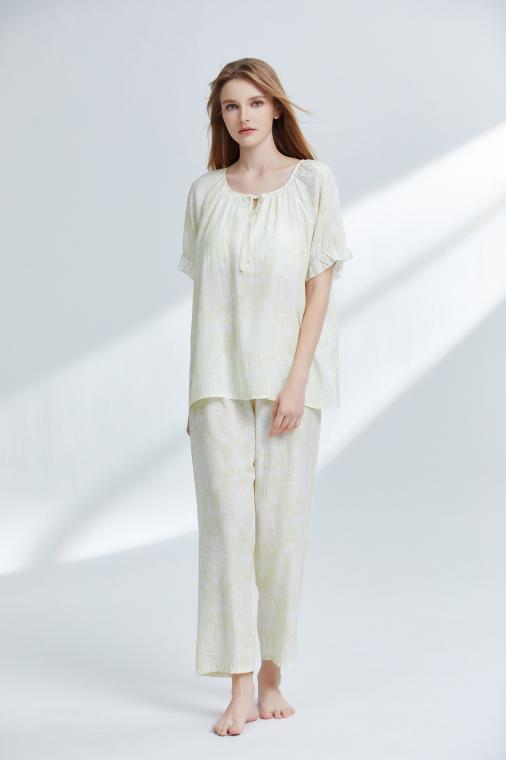 【79元超值新品】【秀黛】女圆领印花杯垫短袖套装莱赛尔沁氧棉丝滑垂坠提亮显白复古花卉大圆领微褶轻熟娃娃款W2551031T【门店同款】 商品图0