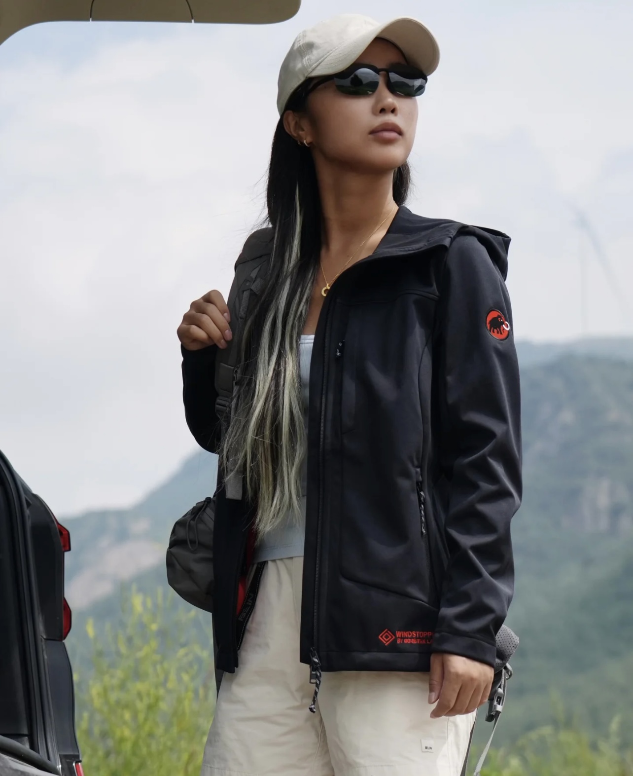 点此购买 猛犸象Ultimate VIII红标八代男士户外GTX防风软壳夹克 yw 342667