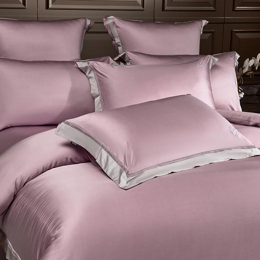 多喜爱 60S天丝棉套件 澜LAN 【AA级抗菌】【双股交织】【高密贡缎】【镂空花边】【精致刺绣】【礼盒包装】【专利圆角床单】柔滑光泽 日细腻厚实 商品图8