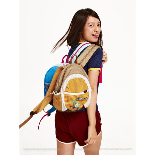 CryingCenter  撞色别针小鱼刺绣运动休闲通勤小双肩包 哭喊中心 商品图1