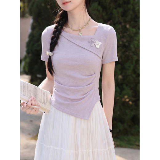 鹿向南「花间信笺」不规则紫色短袖T恤女夏新款法式斜肩显瘦上衣 商品图1