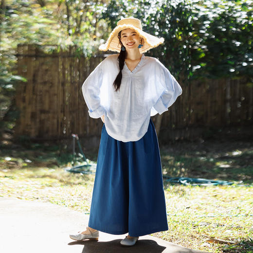 特绽放097朵/蓝天白云*21支纯亚麻木耳边v领一手长碎褶长袖衬衫女 商品图3