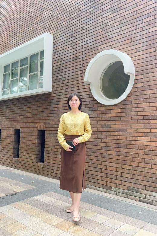 设计师蝴蝶缎面上衣 商品图1