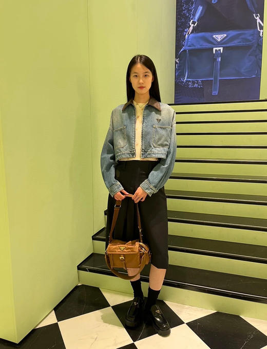 普拉达 乐福鞋系列的两款 款1⃣️经典一脚蹬 款2⃣️厚底一脚蹬 商品图8