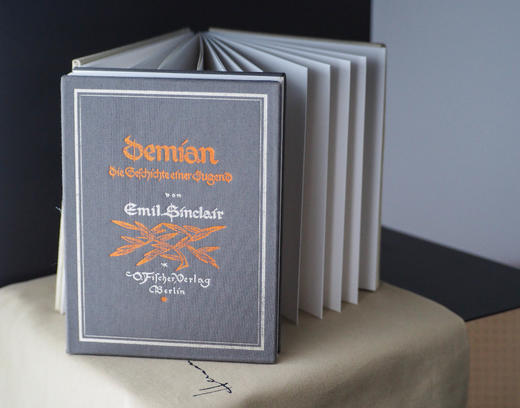 【新品现货】黑塞《德米安》封面复刻布面盖章本 / 护书袋 周边文创 笔记本 商品图0