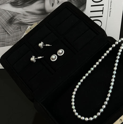 akoya小项链 4-5mm 极光清冷光 有点小尖尖头或者小椭圆 精致无敌又很有松弛感呢 可可爱爱 ji光决定了它的质感 基本没什么大瑕疵 非常滑皮 品质超级好的感觉 商品图0