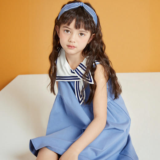 笛莎/Deesha 松饼熊2026年夏季新款童装女童时尚学院风海军领无袖连衣裙 商品图1