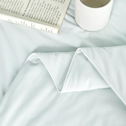 费斯巴赫 冰感雪珠夏被 智能调温 柔软舒适 蓬松轻盈 A类标准【ys】 商品图6