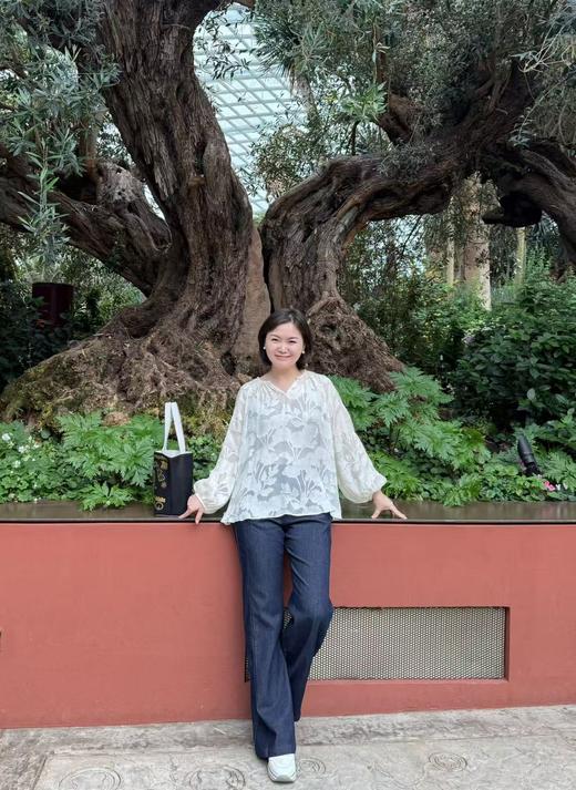 设计师剪花钉珠上衣 商品图1