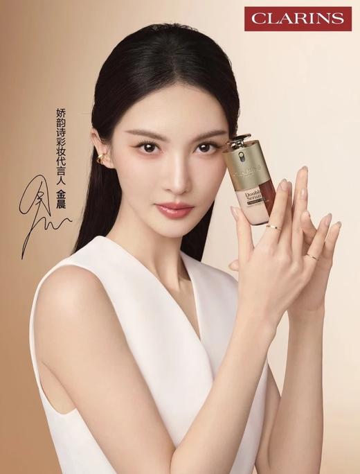 一店k （免税渠道、防伪可查！）好牛掰的粉底液！诗诗你是要掀翻整个底妆圈吗？！精华和粉底液的结合简直颠覆认知啊啊！带妆养肤！干敏皮福音！一整天原生润贴妆效 富养千金肌即视感！全新双萃粉底液 商品图0