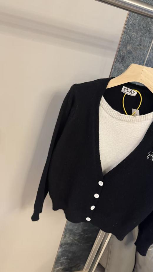 【9hd1】女士时尚休闲V领刺绣针织假两件开衫毛衣！！ 商品图2