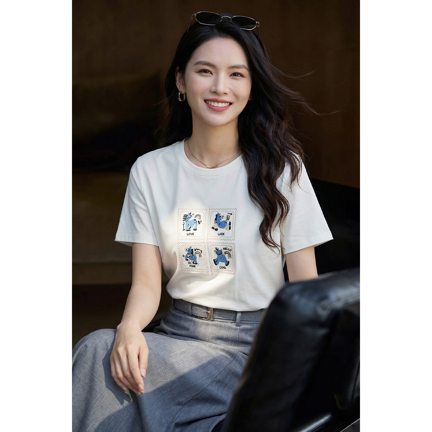 【预售15天】米思阳2026春夏新款圆领卡通小马棉T恤撞色刺绣轻奢重工时尚上衣女1153/1112
