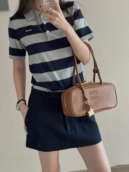 【非质量问题不退换】MiuMiu 26早春新款条纹短袖（XHH） 商品图4